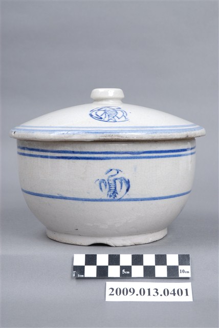 青花鳥禽紋燉壺 (共16張)