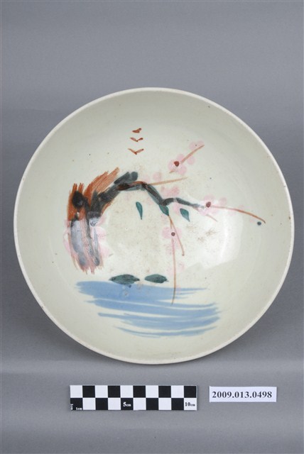 彩繪湖水花卉紋碗 (共8張)