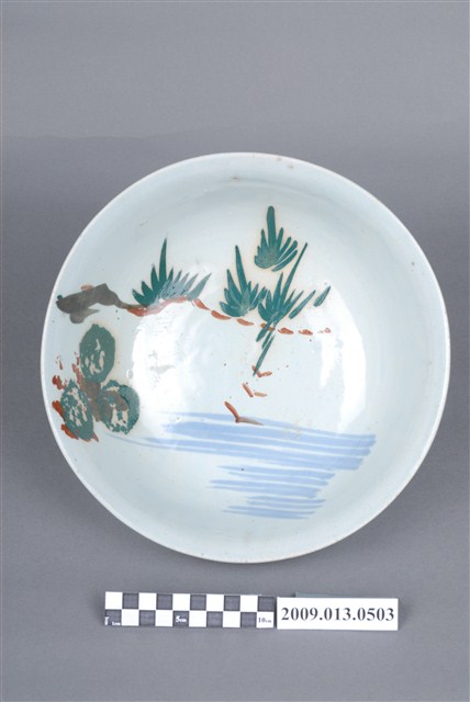 淡藍釉彩繪湖水風景紋碗 (共7張)