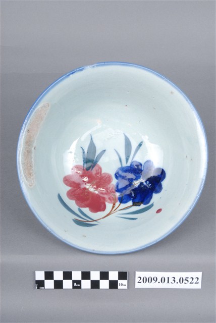 淡藍釉彩繪花卉紋碗 (共7張)