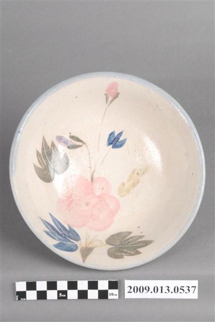 彩繪花卉雙線紋碗 (共7張)