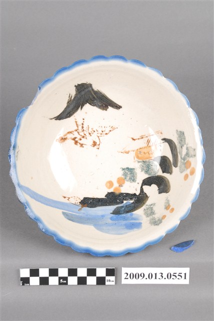 彩繪印花山水紋菱花口碗 (共7張)