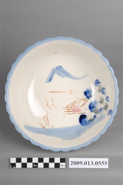 彩繪印花山水紋菱花口碗 (共7張)