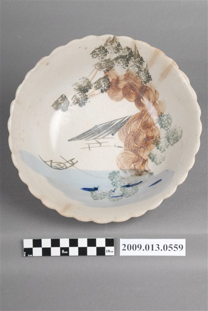 彩繪印花湖景紋菱花口碗 (共7張)