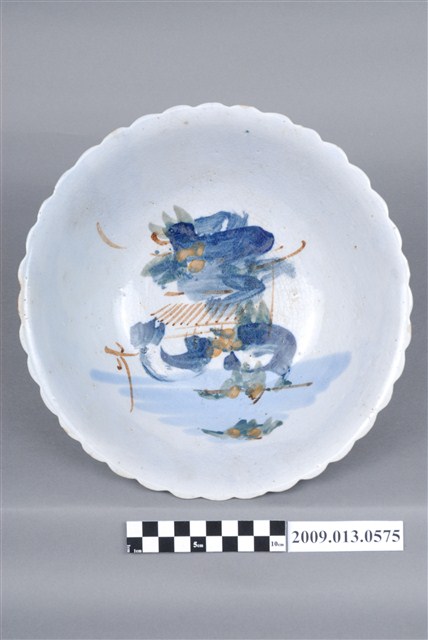 淡藍釉彩繪湖水風景紋碗 (共7張)