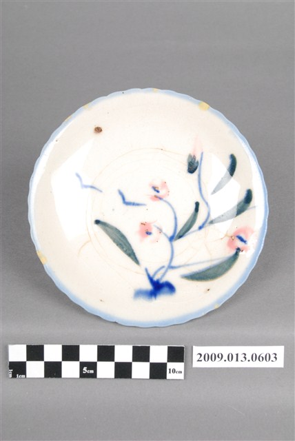 釉下多彩花卉紋盤 (共4張)