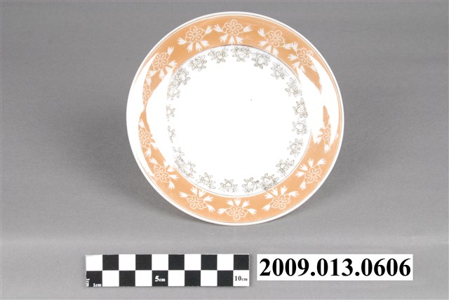 釉上彩閃光釉花卉紋盤 (共4張)