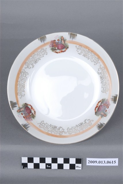 白瓷彩釉印花人物紋圓盤 (共10張)