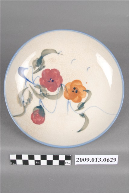 藍弦手繪菊花瓣型彩釉花卉紋盤 (共8張)