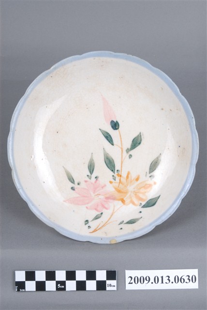 釉下多彩花卉紋盤 (共4張)