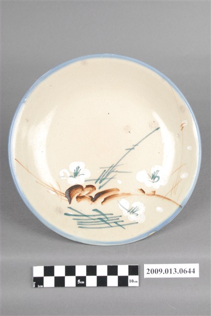 釉下多彩花卉紋盤 (共4張)