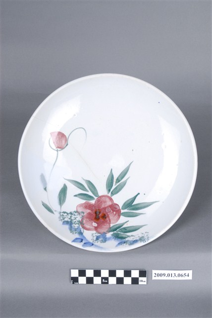 手繪菊花瓣型彩釉花卉紋盤 (共8張)