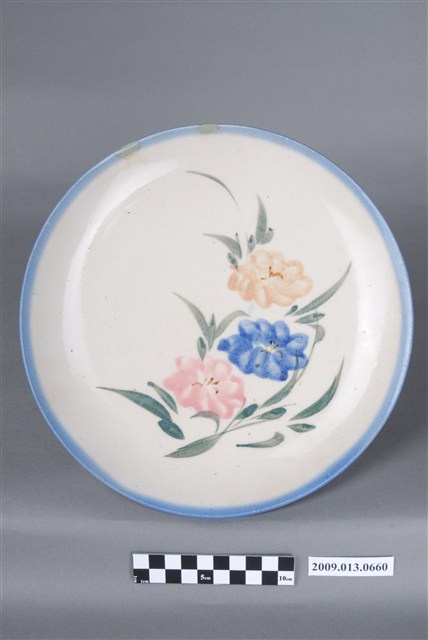 釉下多彩花卉紋盤 (共4張)