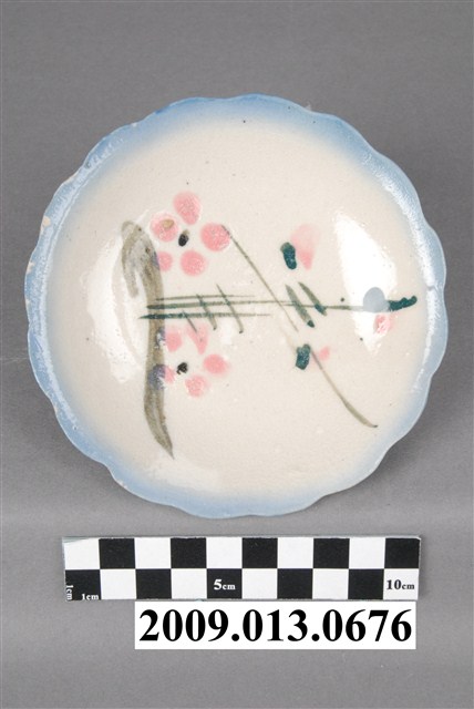 釉下多彩花卉紋盤 (共4張)