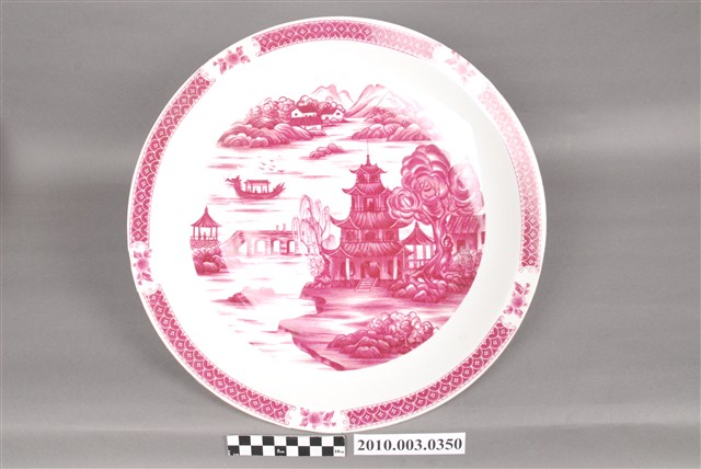 釉上彩轉寫紙貼花山水樓閣圖圓盤 (共8張)