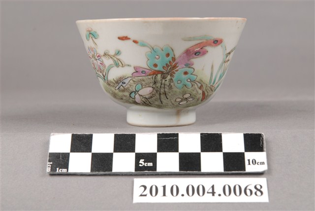 彩繪花草蝴蝶瓷杯 (共4張)