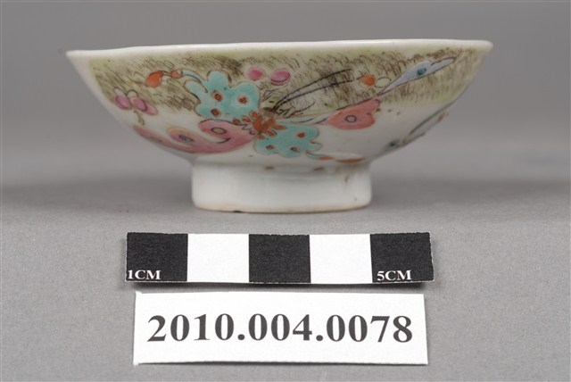 彩繪花草蝴蝶瓷碟 (共4張)