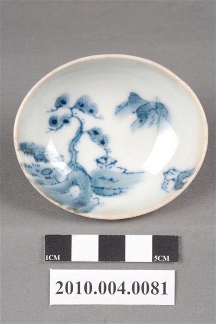 彩繪青花山水瓷杯 (共4張)