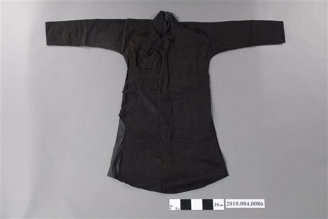 黑色絲緹花大襟男長袍 (共8張)