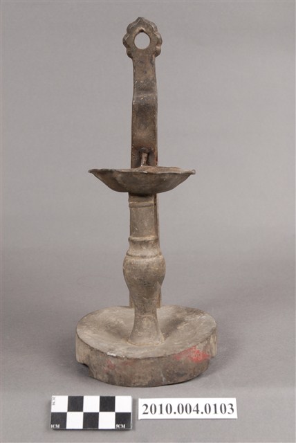 錫製壁掛式油燈 (共5張)