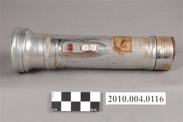 鐵殼手電筒 (共5張)