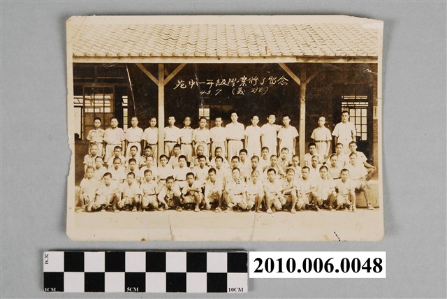 苗栗縣苑裡初級中學1年級結業紀念照之義班 (共3張)