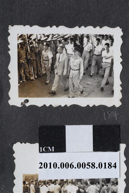 中華民國四十八年國慶遊行活動臺灣省立師範大學隊伍留影 (共2張)