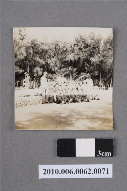 團體合照 (共4張)