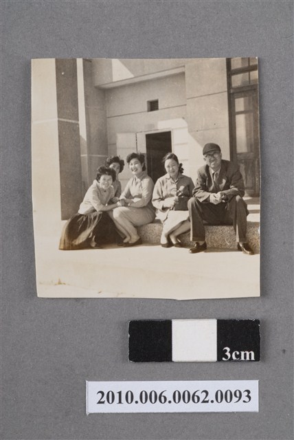 四女一男合照 (共4張)