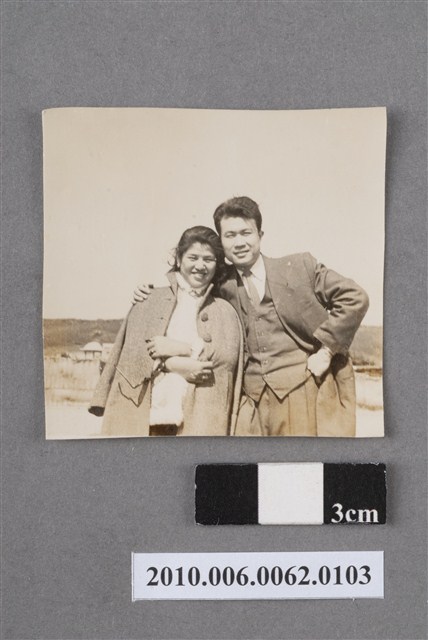 男女合照 (共4張)