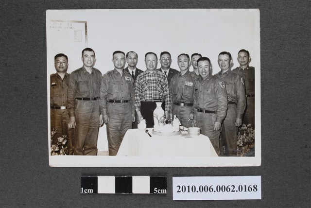 眾人合照 (共2張)