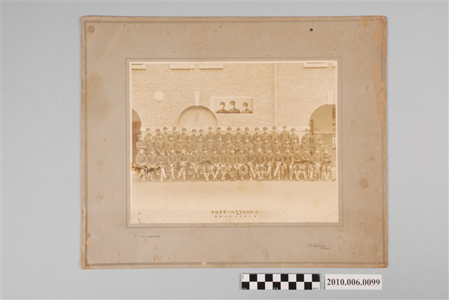 中協會第8屆畢業紀念照 (共2張)