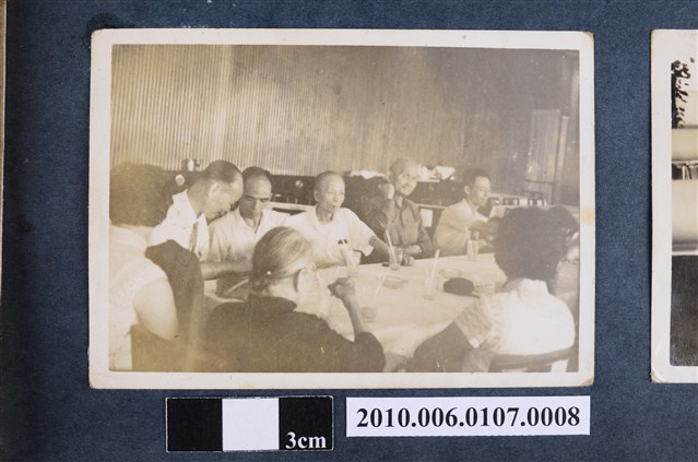 民國57年7月12日郭詩連赴日考察曹恕家族姻戚送行餐敘剪影3 (共2張)