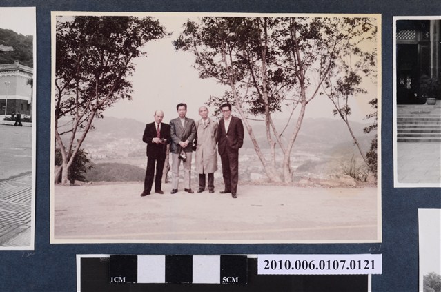 1972.1.12~13曹恕與唯岡氏等人合照 (共2張)