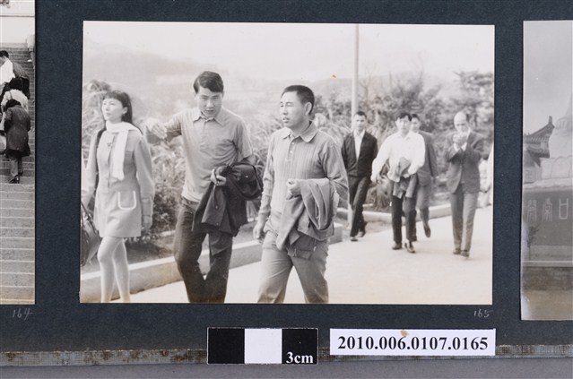 民國61年12月10日臺北師專夜間部郊遊剪影 (共2張)