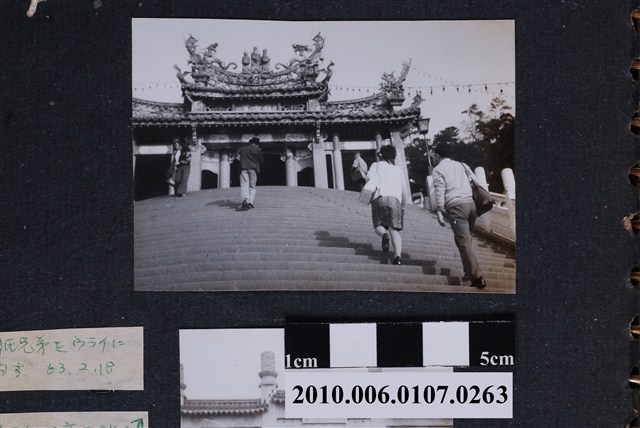 63.2.18唯岡氏兄妹於木柵仙公廟剪影 (共3張)