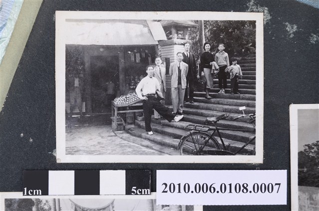 1960年2月曹靖子等七人合照 (共2張)