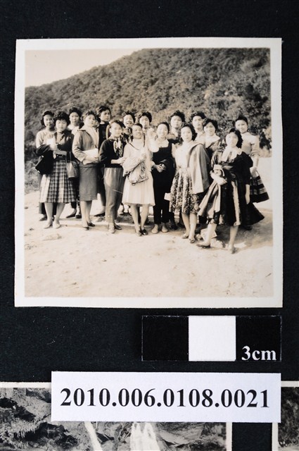 1959.1.1團體合照 (共2張)