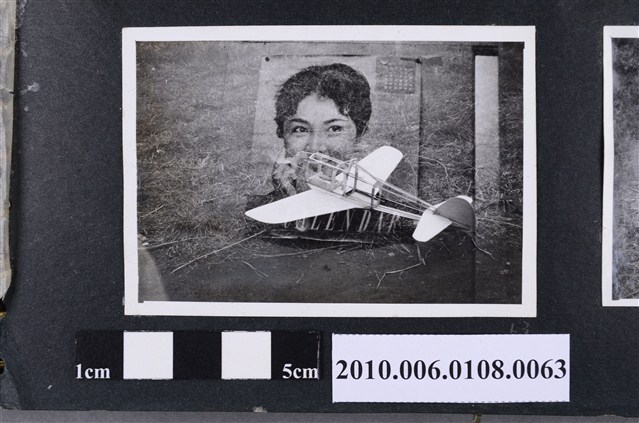 一九六一年三月疾風式與慧星式及鍾馗式花燈完成7 (共2張)