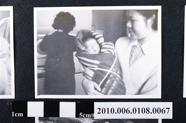 1961.3.27曹淵深誕生2 (共2張)