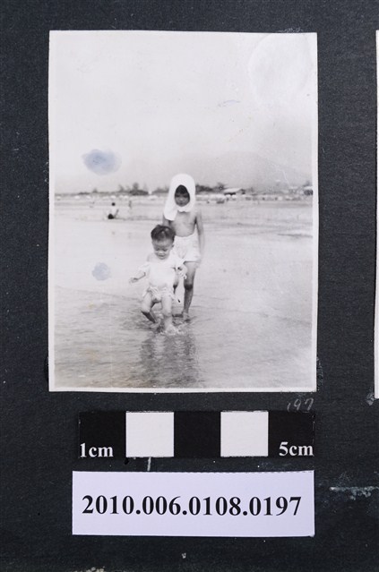 1962.8.26遊淡水海水浴場13 (共1張)