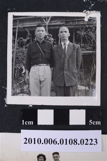 曹恕與友人合照 (共1張)