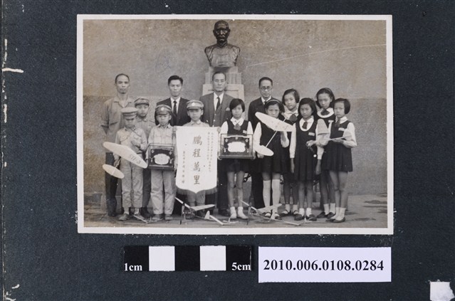 優勝紀念合照 (共1張)