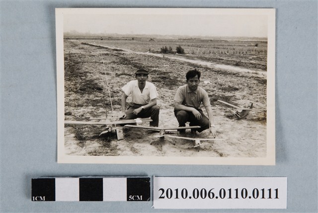 曹恕與友人合照 (共2張)