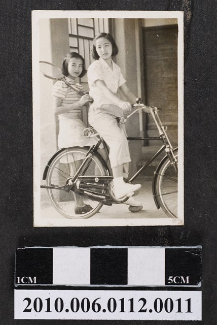 2名女子合影 (共1張)