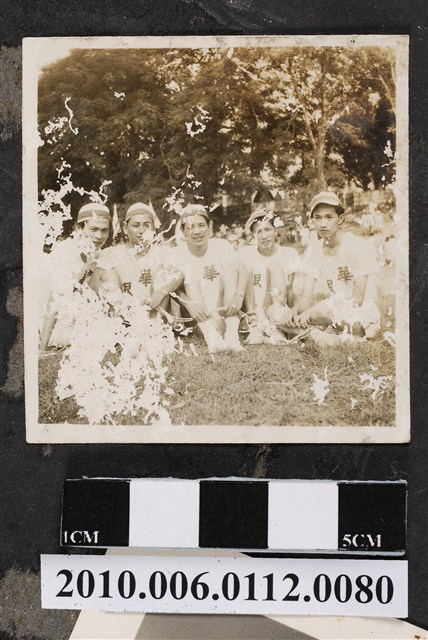 5名男子合照 (共1張)