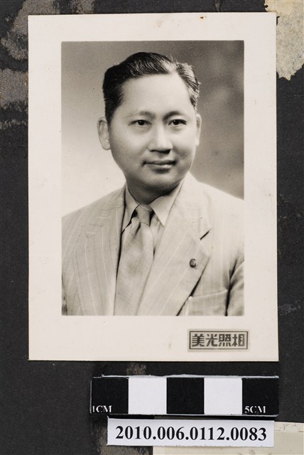 男子獨照 (共1張)