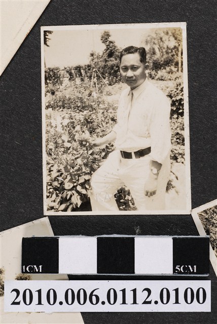 男子獨照 (共1張)