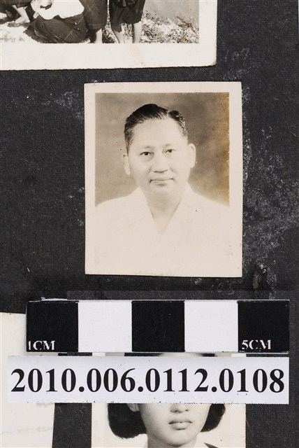 男子大頭照 (共1張)