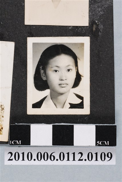 女子大頭照 (共1張)